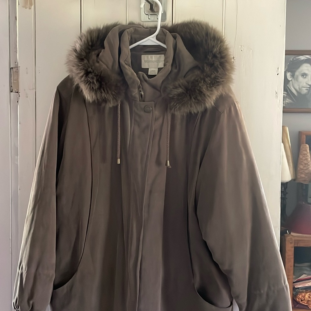 Worthington Women’s parka/jacket with fox trim size L